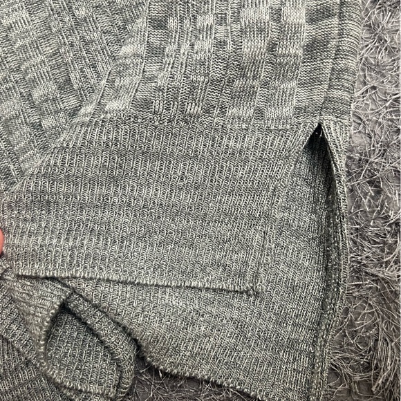 Gray V-Neck Sweater! - Picture 8 of 15